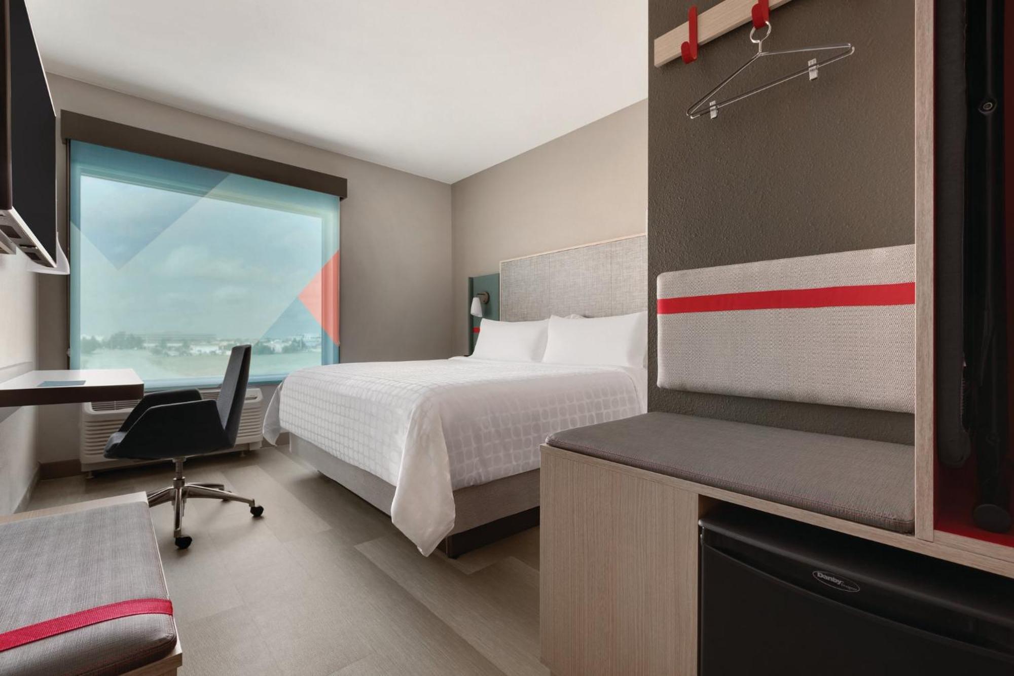 Avid Hotels - Boston Logan Airport - Revere By Ihg Bagian luar foto